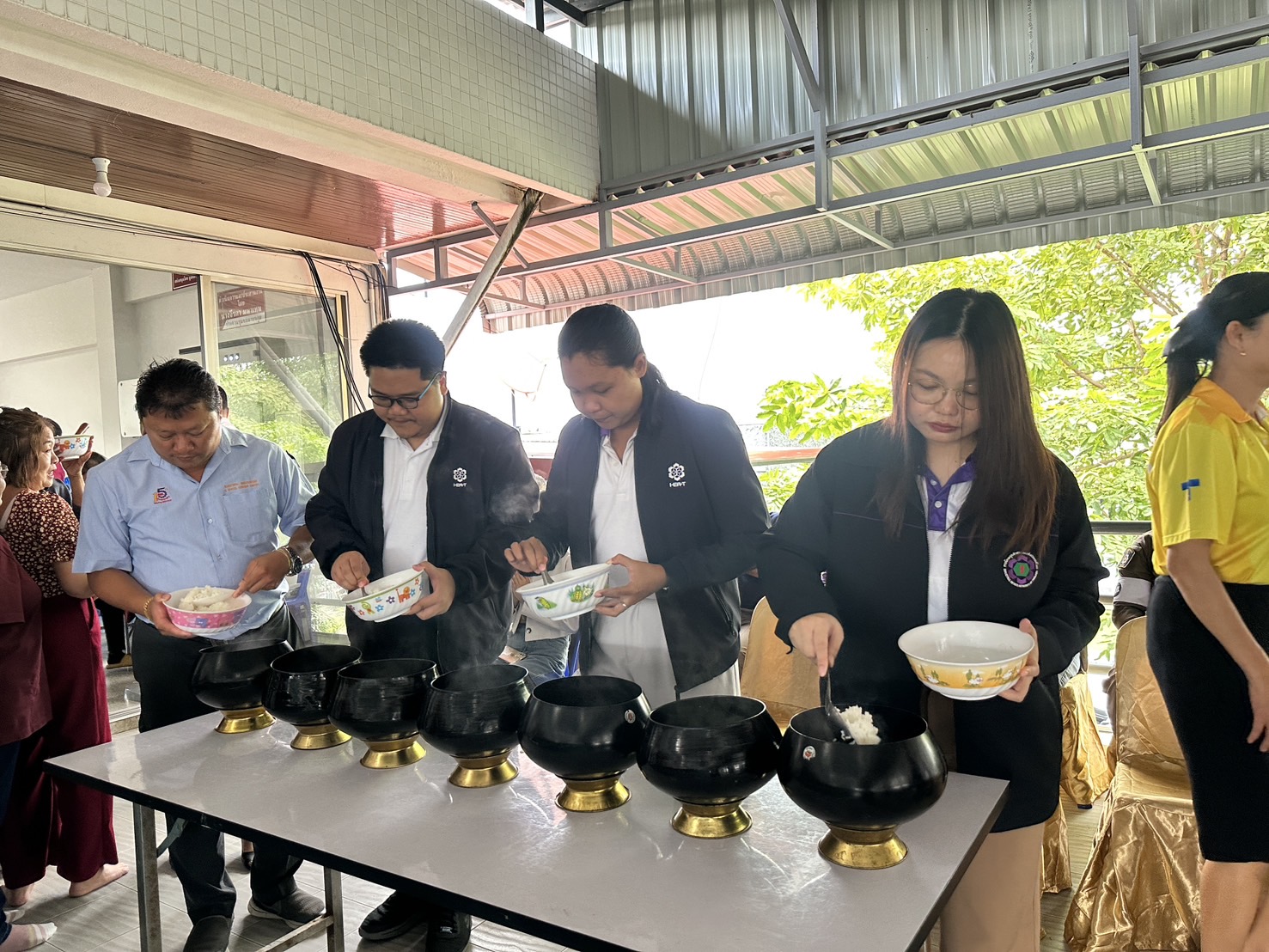 สทร. ร่วมงานทำบุญเลี้ยงพระเพล สภ.ห้วยโป่ง เนื่องในวันสถาปนาสำนักงานตำรวจแห่งชาติ