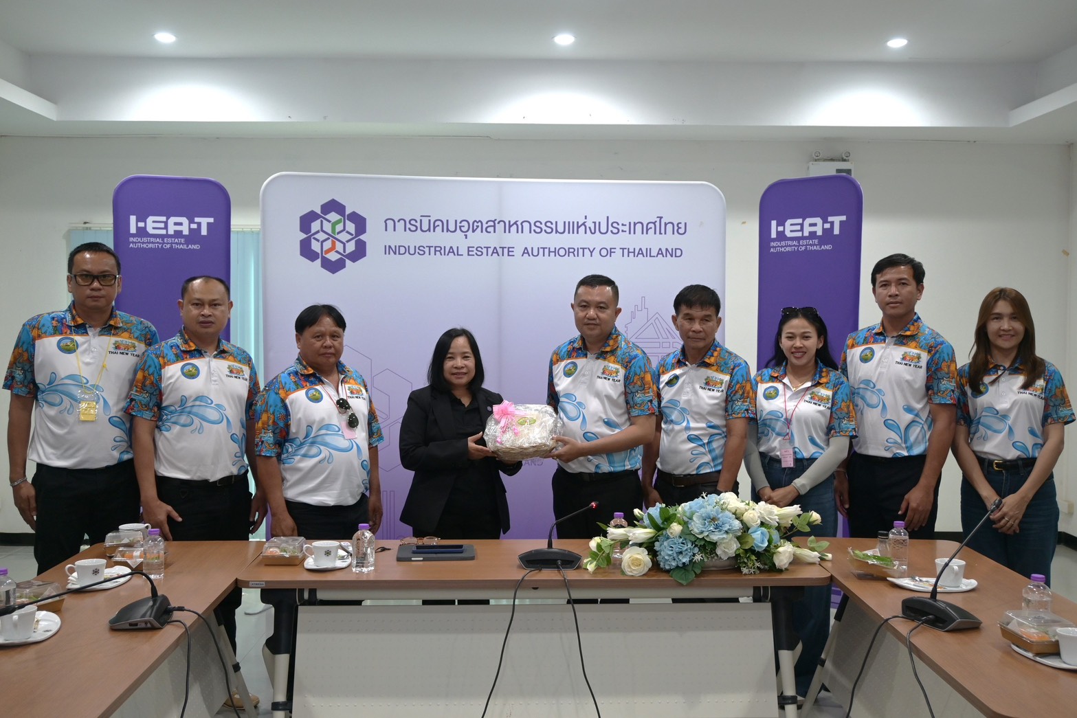 สทร.ต้อนรับคณะเยี่ยมชม จากองค์การบริหารส่วนตำบลหนองหญ้าปล้อง สทร.ต้อนรับคณะเยี่ยมชม จากองค์การบริหารส่วนตำบลหนองหญ้าปล้อง