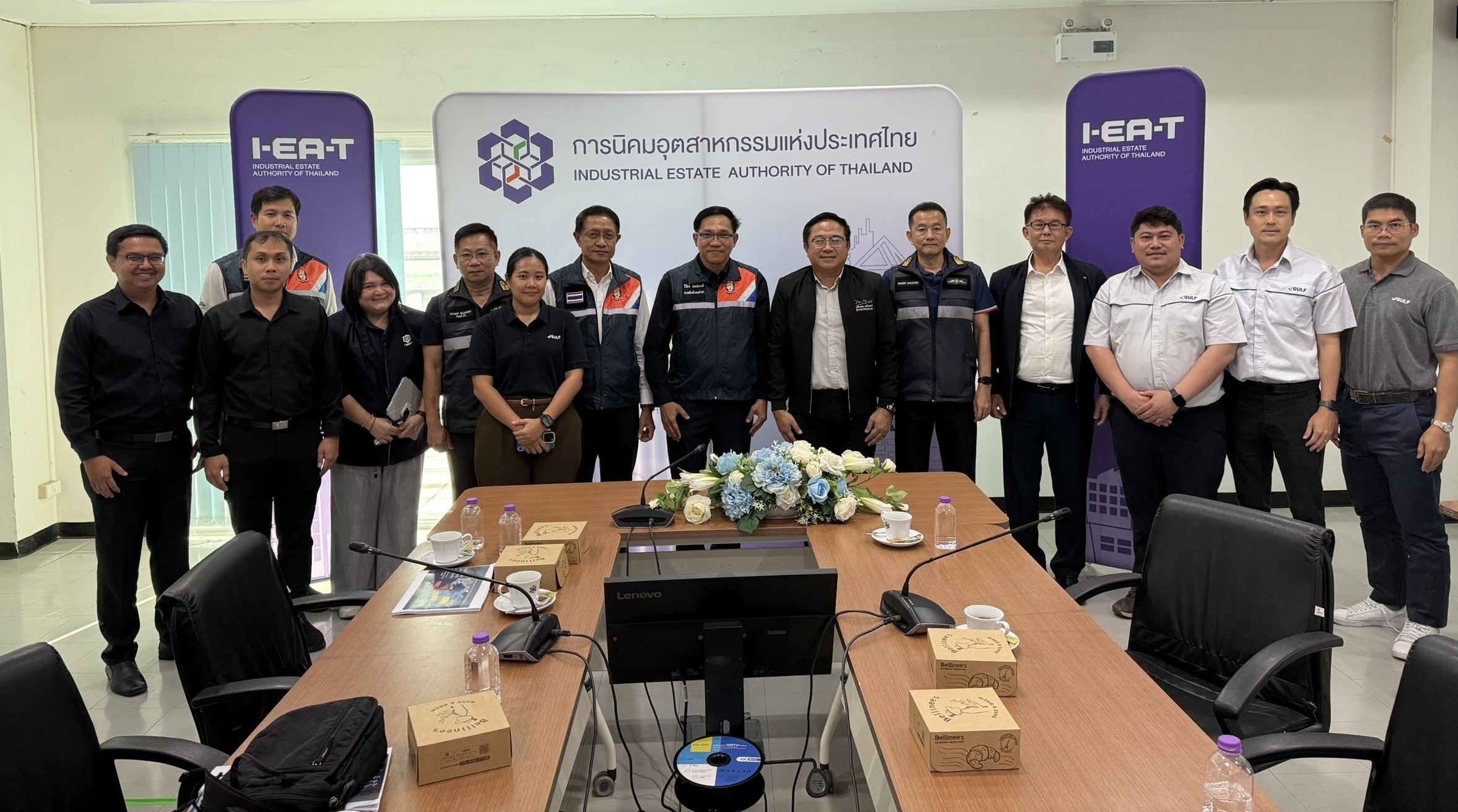 สทร.ต้อนรับ นายวิวัธน์ ชิดเชิดวงศ์ รองอธิบดีกรมเจ้าท่า (ด้านปลอดภัย) และคณะ สทร.ต้อนรับ นายวิวัธน์ ชิดเชิดวงศ์ รองอธิบดีกรมเจ้าท่า (ด้านปลอดภัย) และคณะ