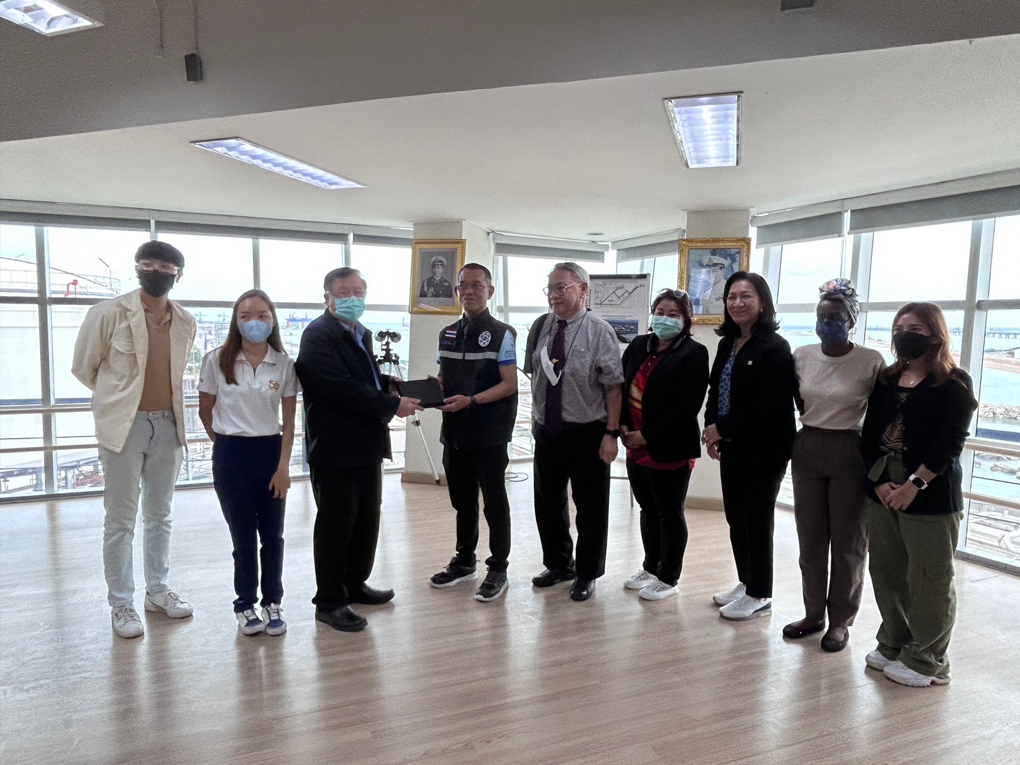 LINE ALBUM 8666 ๒๓๐๖๐๘ 87