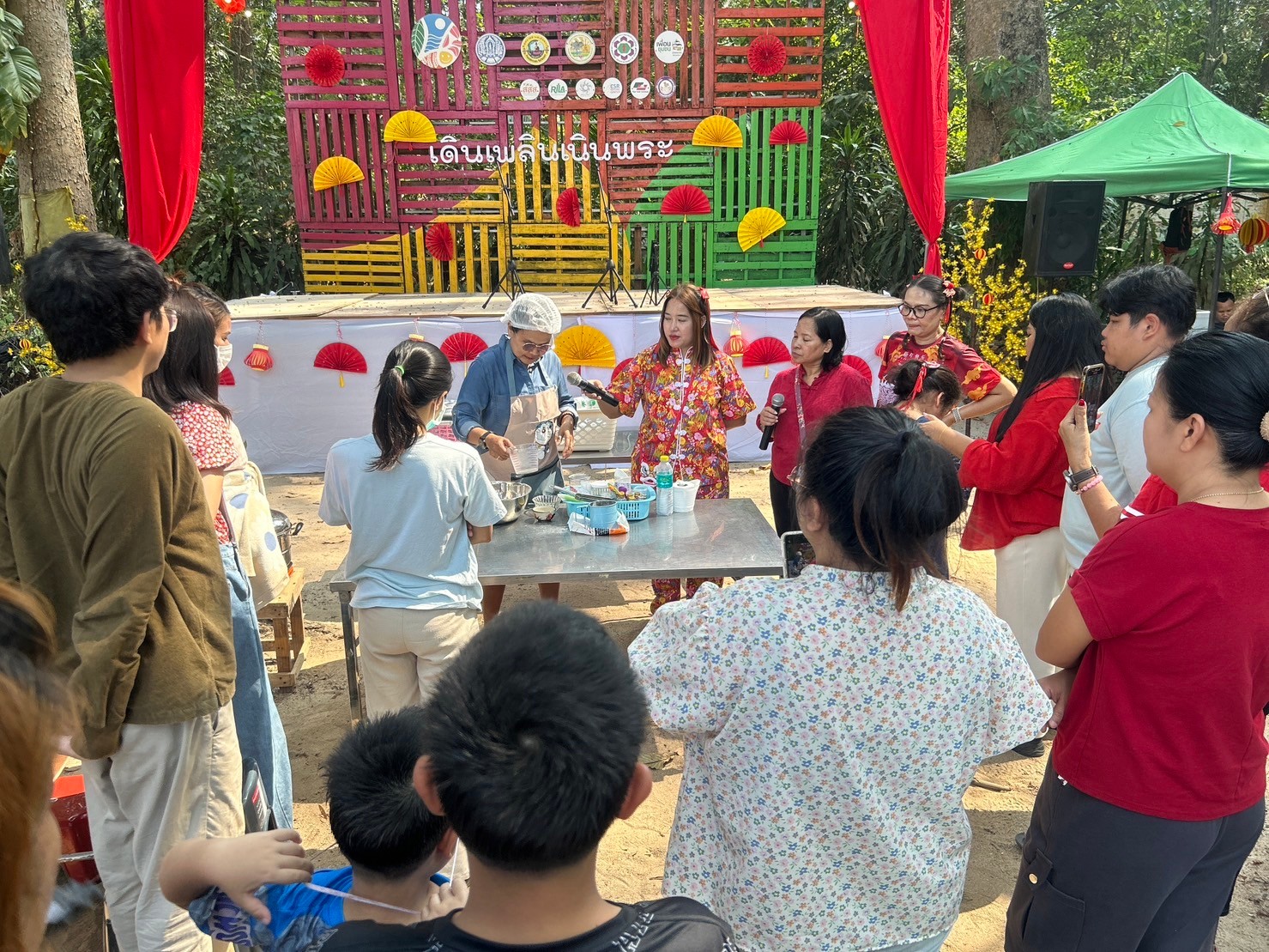 LINE ALBUM ตลาดเดินเพลินเนินพระ 3 4267 ๒๔๐๒๐๕ 72