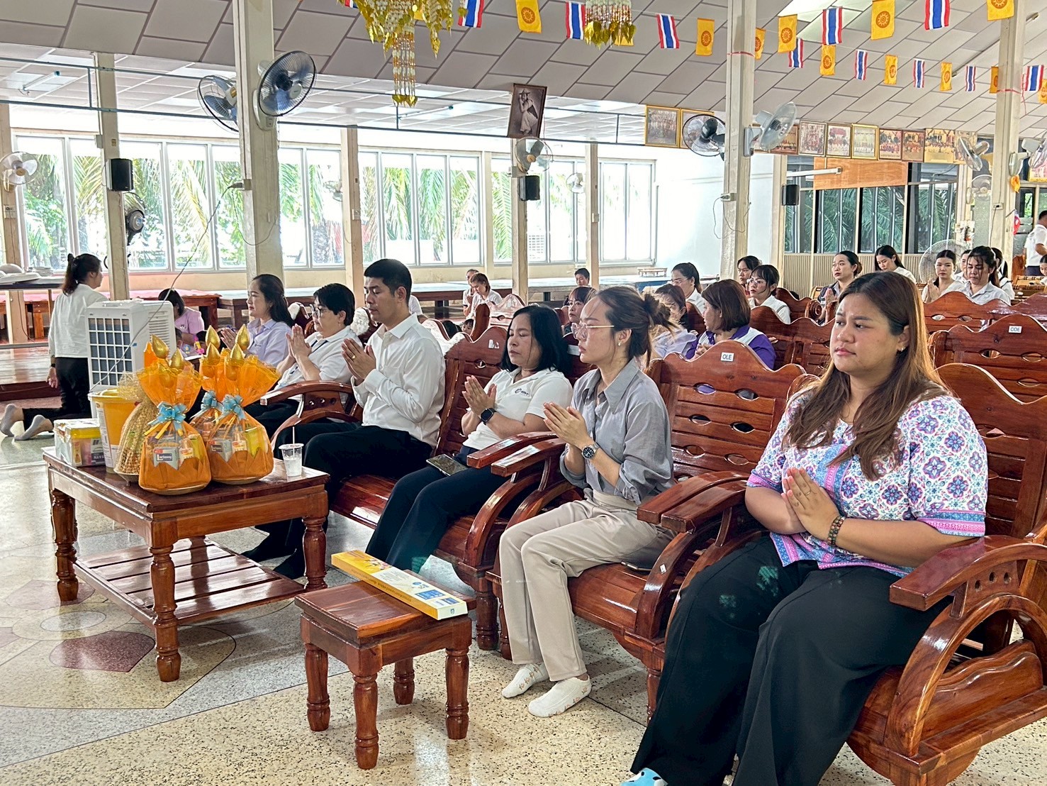 LINE ALBUM 9768 250709 10