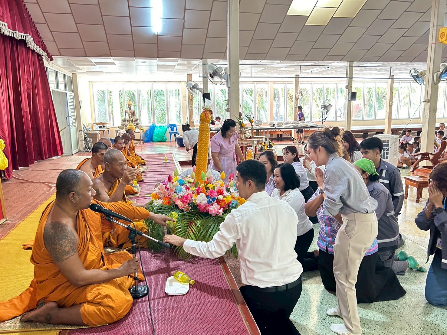 LINE ALBUM 9768 250709 18