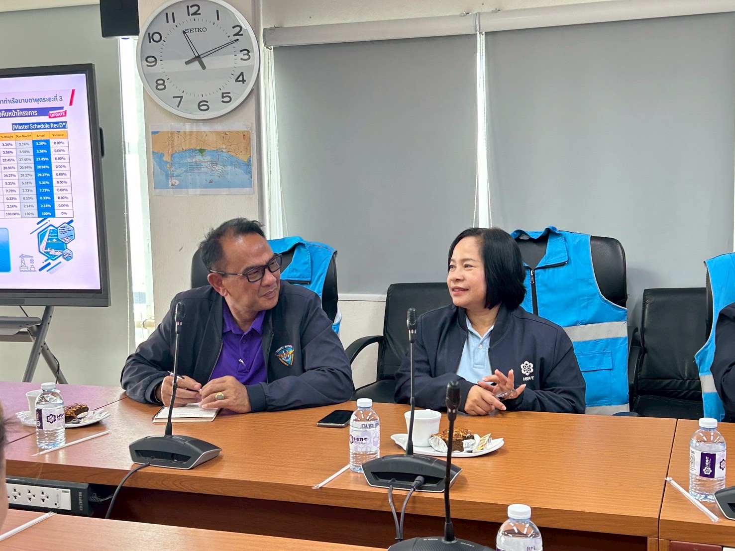 LINE ALBUM 4968 250904 2