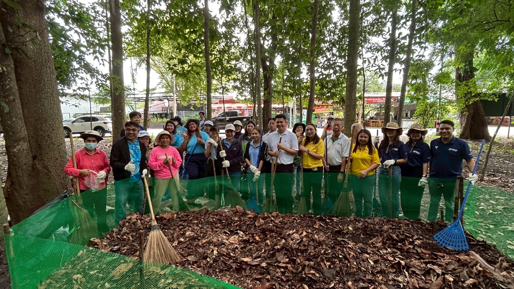 LINE ALBUM 12968 250912 1