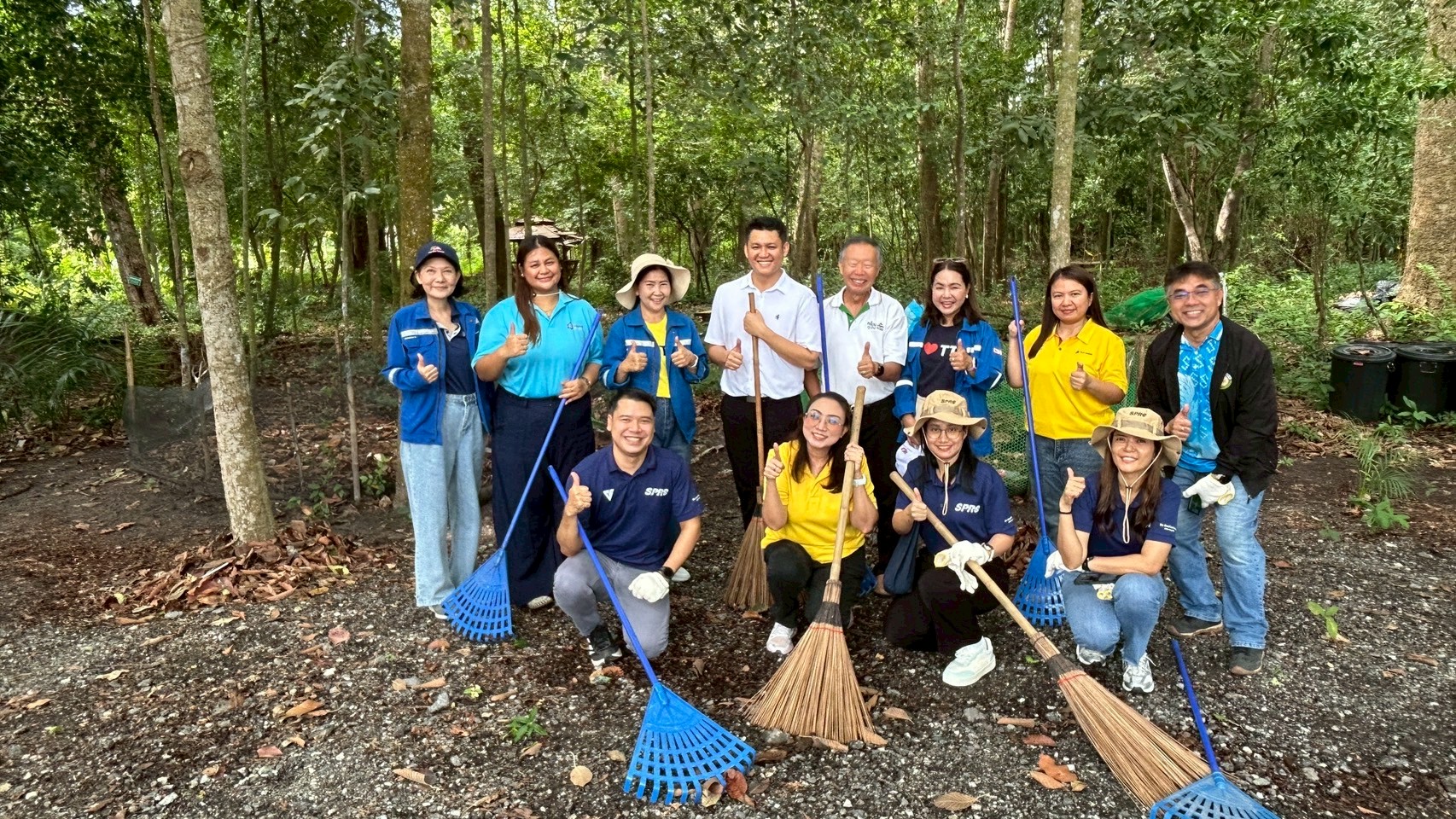 LINE ALBUM 12968 250912 13